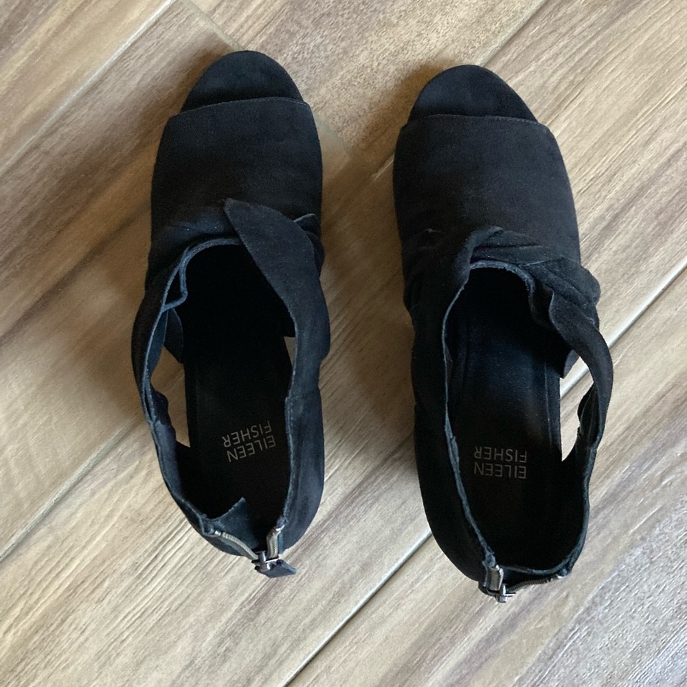 Eileen Fisher Anise black suede knotted sandal booties. Size 8 - Picture 4 of 5